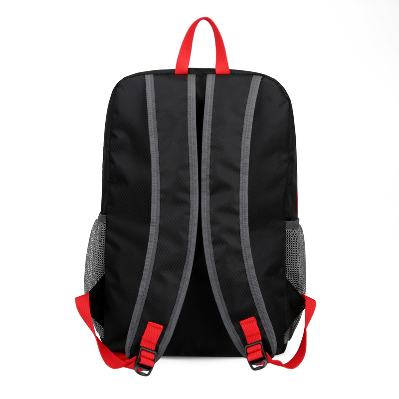 Zaino da viaggio portatile da  - Rain Cover Backpack recensione e prezzo
